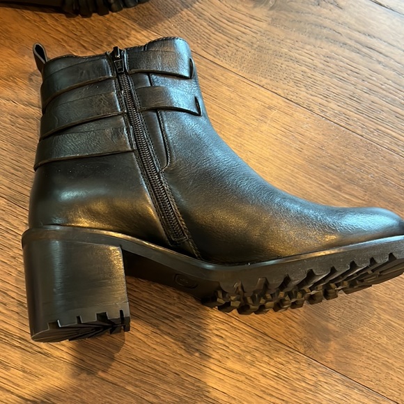 Brand new Seychelles boots - Picture 5 of 5
